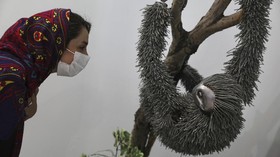 FOTO: Mencipta Kebun Binatang dengan Besi Rongsokan