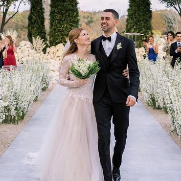 8 Foto Pernikahan Putri Bill Gates secara Islam dengan Biaya Rp28 M