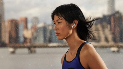 Ahli Ungkap Spek Tersembunyi AirPods Apple: Alat Bantu Pendengaran
