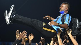 Pelukan Legenda Persipura Usai Mutiara Hitam Degradasi