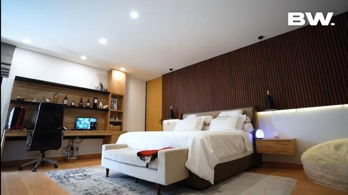 Sammy Simorangkir memiliki hunian mewah yang berkonsep loop house bak rumah di Beverly Hills&comma; California&period; Yuk intip&excl;