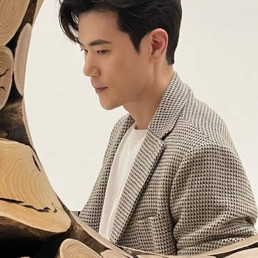 Ketakutan Kim Kang Woo Main di Film Thriller 'Guimoon: The Lightless Door'