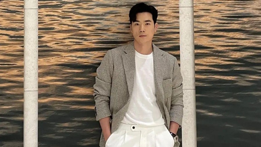 Kim Kang Woo
