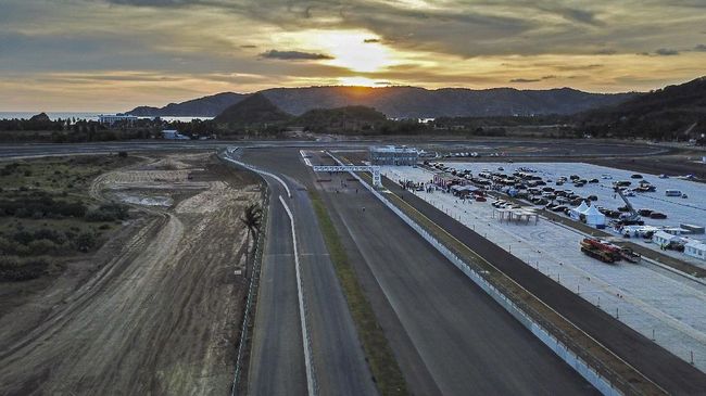 Tiket WSBK Indonesia 2021 Resmi Dijual Mulai Hari Ini Tiket Superbike World Championship (WSBK) Indonesia 2021 mulai dijual secara serentak pada Sabtu (23/10) pukul 18.00 WIB.