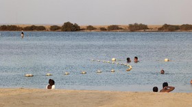 Pantai di Saudi Izinkan Bikini hingga Transpuan Jenderal AS