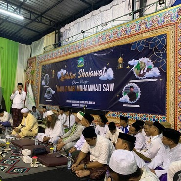 Tausiah Achmad Rifai Jelang Maulid Nabi dan Santri Speech Contest