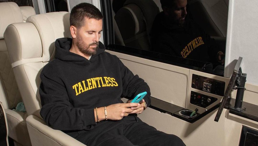 Scott Disick Kacau Balau Dengar Kourtney Kardashian Resmi Tunangan