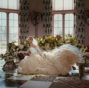 Ternyata Gaun Pengantin Vera Wang Pernah Tampil di Sejumlah Film, Simak Gaya Para Aktris Saat Memakainya