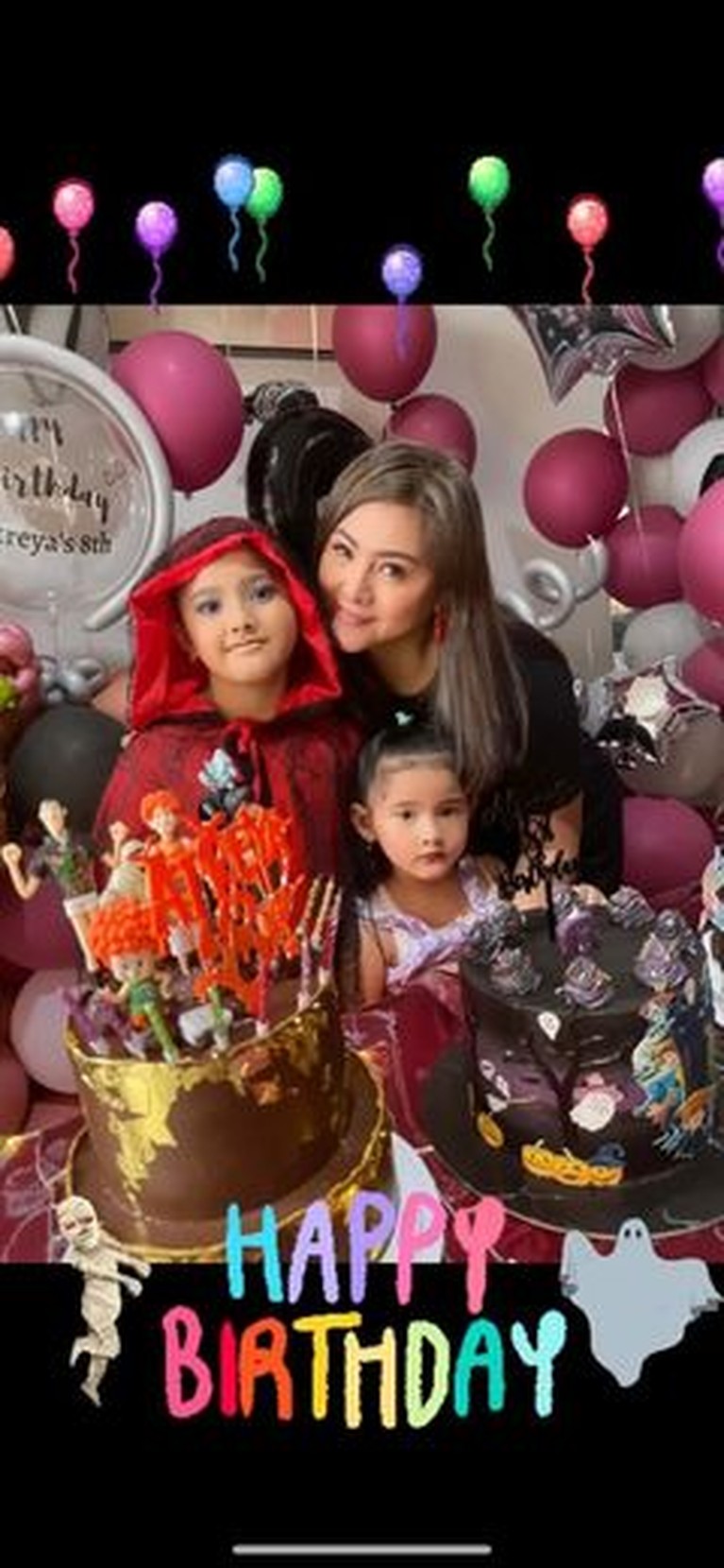 Putri sulung Audy Item dan Iko Uwais berulang tahun yang ke-8. Yuk kita intip perayaannya dengan tema halloween!