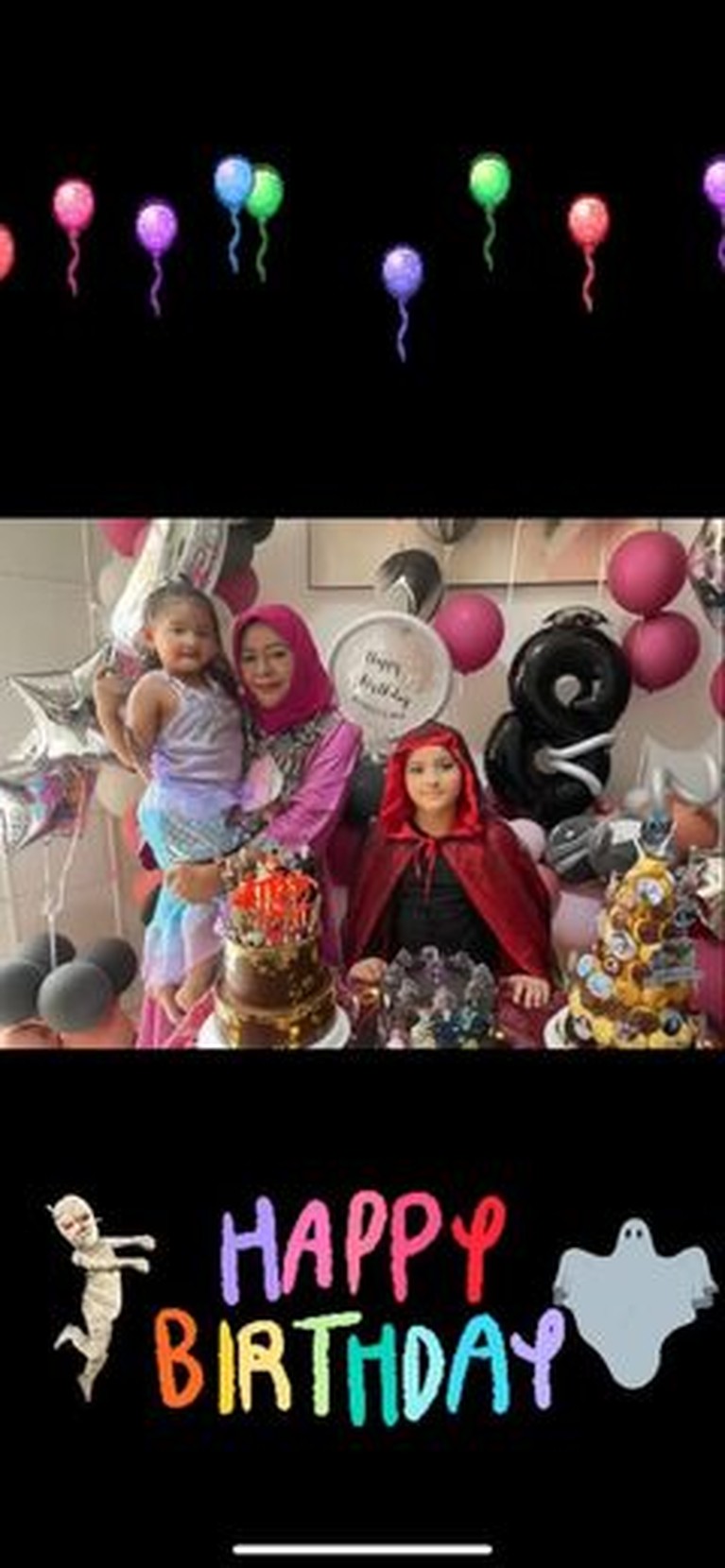 Tema Halloween, 7 Potret Ultah ke-8 Putri Sulung Audy Item & Iko Uwais Putri sulung Audy Item dan Iko Uwais berulang tahun yang ke-8. Yuk kita intip perayaannya dengan tema halloween!
