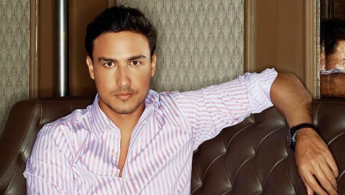 Transformasi Gaya Hamish Daud dari Awal Karir Hingga Menjadi Aktor Sukses