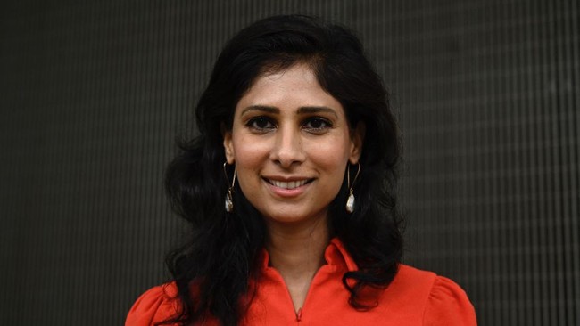 Gita Gopinath akan menanggalkan jabatannya sebagai Chief Economist IMF pada Januari 2022. 