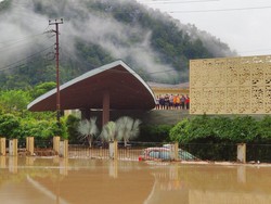 Hampir 200 Orang Tewas Akibat Banjir-Tanah Longsor di India dan Nepal
