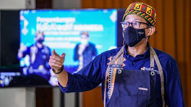 Menteri Pariwisata dan Ekonomi Kreatif Sandiaga Uno hadir di Banda Aceh pada Selasa (19/10) dalam pencanangan program Kabupaten Kota Kreatif (KaTa Kreatif).