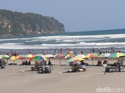 Ganjil Genap Akhir Pekan, Wisatawan Pantai Parangtritis Berkurang