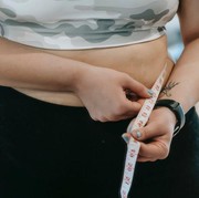 Bukan Cuma Demi Penampilan, Meratakan Perut Buncit Juga Beri 3 Manfaat Kesehatan Ini