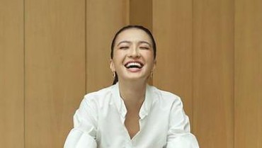 img-title Beredar Kabar Raline Shah Jadi Simpanan, Begini Faktanya