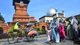 FOTO: Libur Maulid Nabi dan Geliat Tempat Wisata