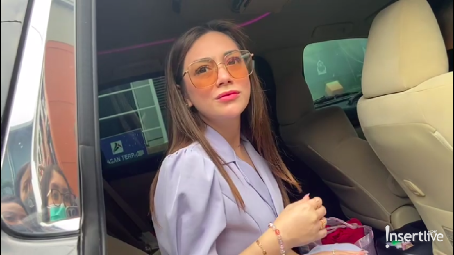 Resmi Cerai, Celine Evangelista Dekati Pengusaha Batu Bara?