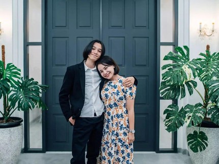 5 Potret Rossa dan Putra Semata Wayangnya Rizky yang Beranjak Remaja