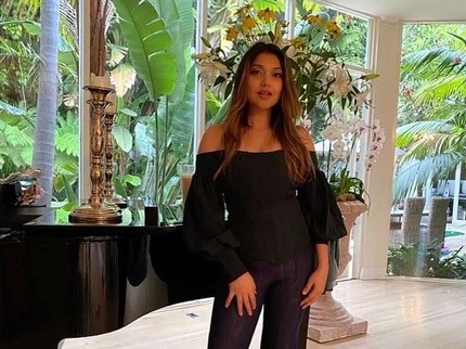 7 Potret Rumah Mewah Sarah Azhari di Amerika Serikat, Halaman Luas dan Asri
