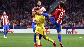 Griezmann vs Liverpool: 2 Gol, Kartu Merah, Tendangan Kungfu