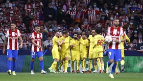 FOTO: Keseruan Laga Atletico vs Liverpool di Liga Champions