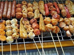 5 Sosis dan Sate-Satean Kaki Lima Enak Mulai Rp2 Ribuan!