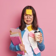 3 Tanda Ini Buktikan Jika Kamu Berada di Lingkungan Kerja yang Toxic, Jadi Pilih Bertahan atau Resign?