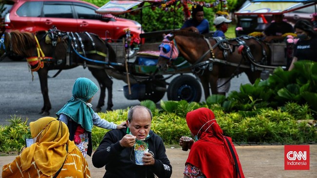 FOTO: Tamasya Naik Delman Saat PPKM Level 2
