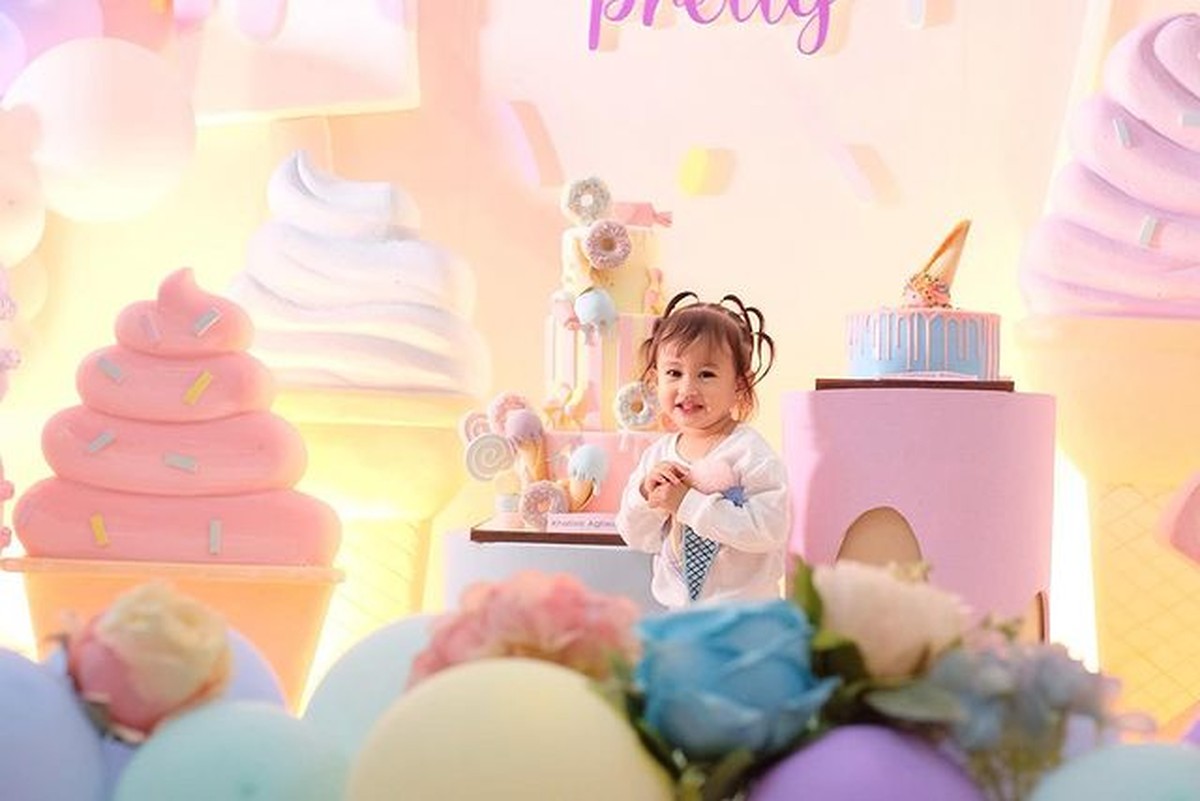 Potret Mewah Perayaan Ultah Khalisa ke-2 Anak Kartika Putri & Habib Usman