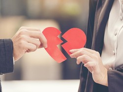 Pria Dilaporkan ke Polres Buleleng gegara Hamili Pacar