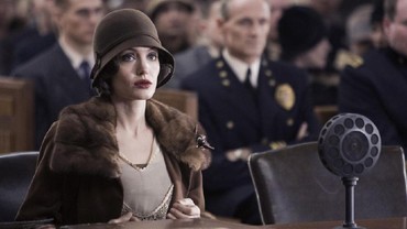 Angelina Jolie Curhat Soal Masa Sulit Pascacerai dengan Brad Pitt