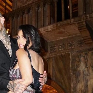 Tidak Kompatibel Secara Astrologi, Akankah Hubungan Kourtney Kardashian dan Travis Barker Bertahan Lama?