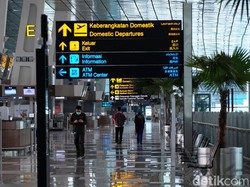 PCR Jadi Syarat Penerbangan, Sandiaga Ingin Semua Traveler Aman