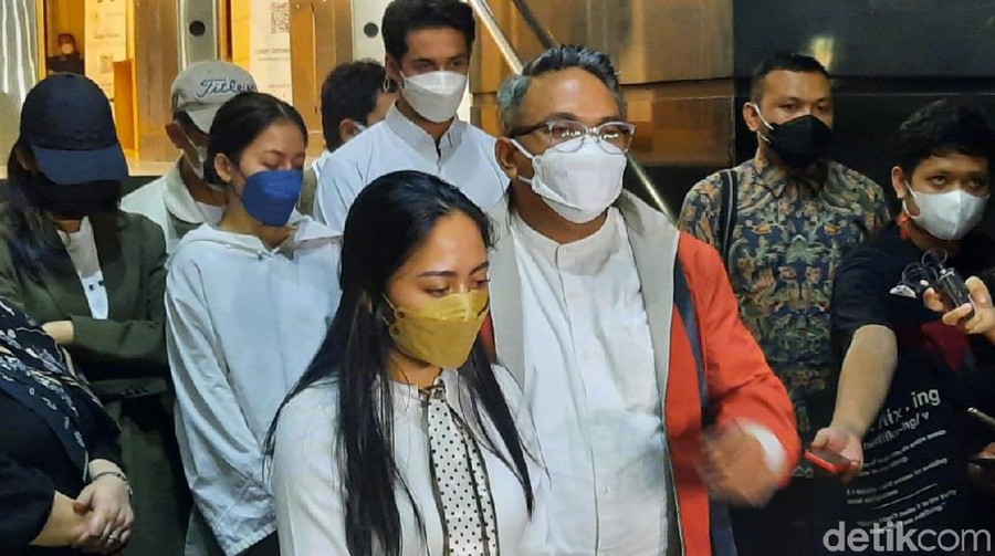Rachel Vennya di Polda Metro Jaya (Yogi Ernes/detikcom)