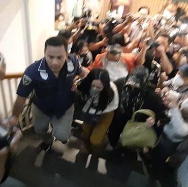 Didampingi Kekasih, Rachel Vennya Tiba di Polda untuk Jalani Pemeriksaan