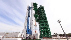 Roket Luar Angkasa Korsel Gagal Luncurkan Satelit ke Orbit
