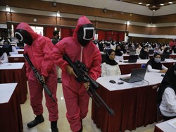 SKD CPNS Kemenkumham Jatim Diawasi Pink Soldier Ala Squid Game