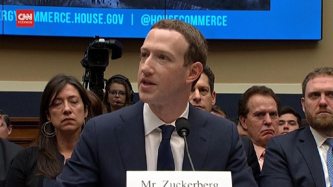 Setelah hampir dua bulan terpental dari daftar 10 orang terkaya dunia, bos Facebook Mark Zuckerberg kembali merangkak naik setelah saham Meta meroket.