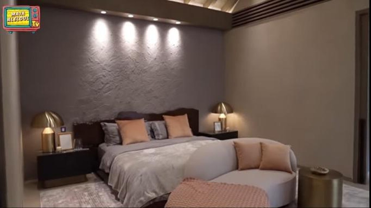 Rumah baru Maia Estianty akhirnya selesai dibangun dan didekor&comma; ia menggelar pengajian di rumah barunya&period; Yuk intip&excl;