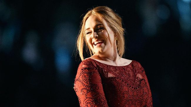 Adele berharap bisa melihat Idris Elba menjadi James Bond menggantikan Daniel Craig.