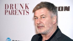 Dakwaan Pembunuhan Akan Batal, Pihak Halyna Lanjut Gugat Alec Baldwin