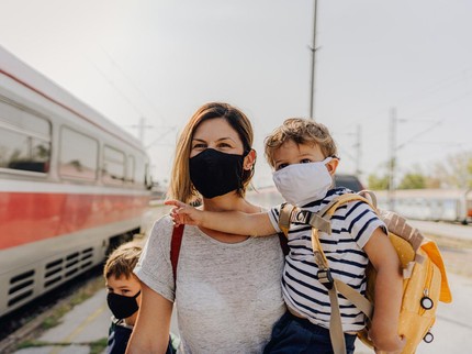 Anak di Bawah 12 Tahun Sudah Boleh Naik Kereta Api, Simak 4 Syaratnya Bun