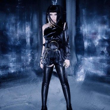 Lirik Lagu Let It - CL