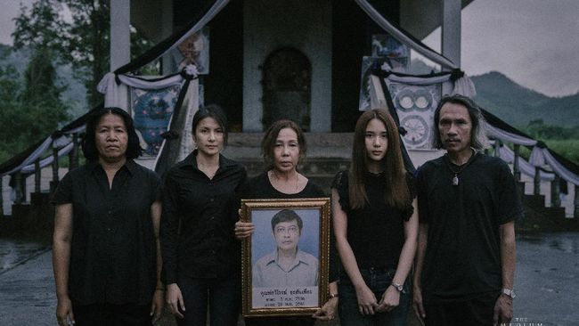 The Medium Jadi Film Thailand Terlaris di Indonesia