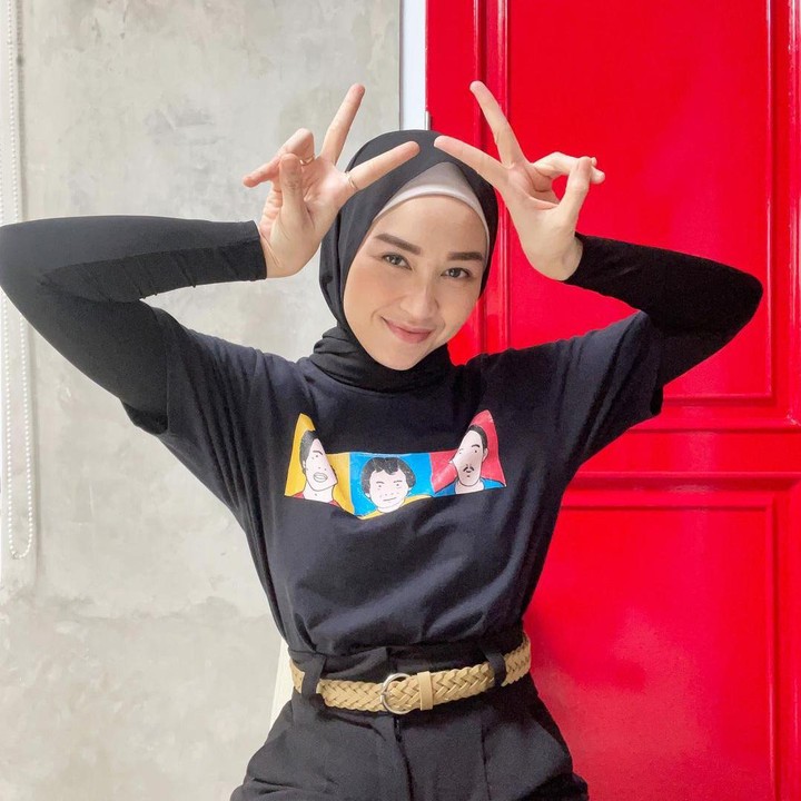 <p>Handhika Indrajanthy merupakan putri Indro dari pernikahannya dengan mendiang Nita Octobijanthy. (Foto: Instagram @hada9)</p>