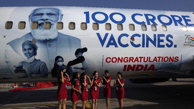 FOTO: Selebrasi India Rayakan Pemberian 1 Miliar Dosis Vaksin