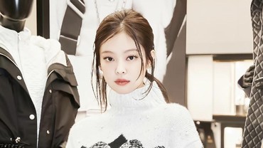 img-title Pria Ini Ajak Jennie BLACKPINK Kencan Lewat Billboard, Fans Naik Pitam