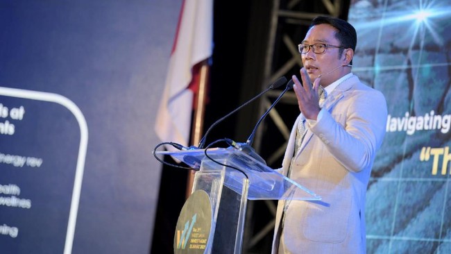 Gubernur Jabar Ridwan Kamil menuturkan tercatat ada 1.100 calon investor yang tengah menjajaki investasi melalui West Java Investment Summit (WJIS) 2021.